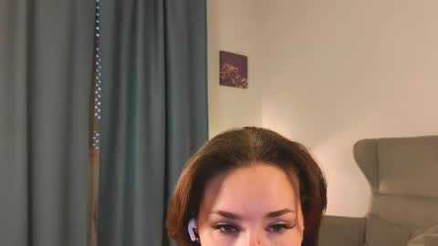 Lizzy online show from April 23, 5:41 am