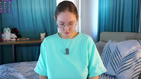 Molly online show from April 9, 2:22 am