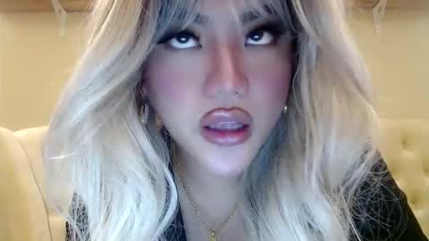 Snapshot of takemeinheaven1 chatting on February 17, 2:59 pm Lena online show from February 17, 2:59 pm