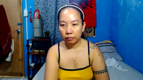 Snapshot of takemetoheavenbaby chatting on July 23, 12:13 am anne online show from July 23, 12:13 am