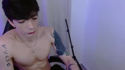 takeru___ online show from November 1, 5:48 pm