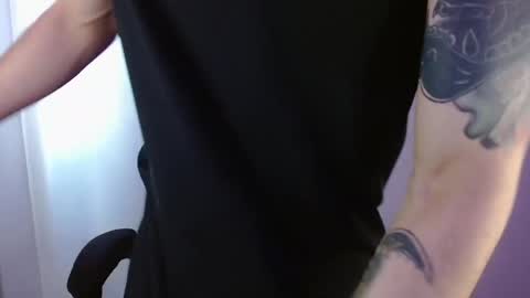 takeru___ online show from April 4, 5:43 pm