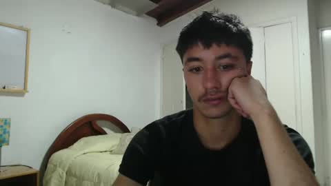 talhi_ online show from December 26, 7:38 pm