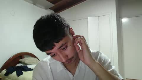 talhi_ online show from December 31, 1:26 am