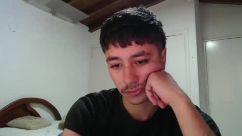 talhi_ online show from December 31, 2:25 pm