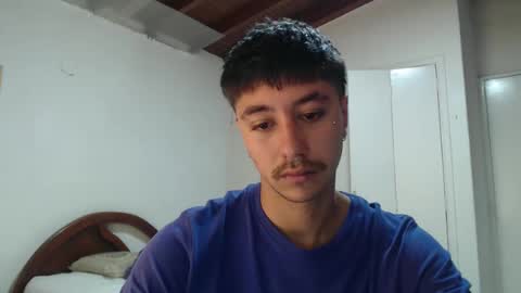 talhi_ online show from December 31, 5:29 pm