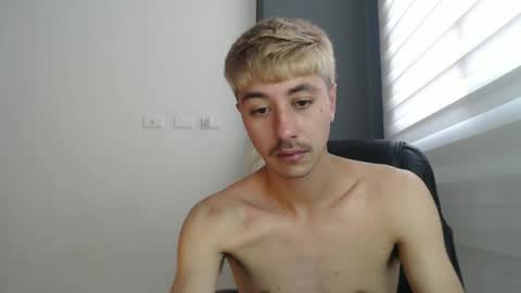 talhi_ online show from January 31, 9:16 pm