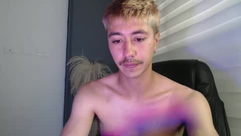 talhi_ online show from February 5, 7:53 pm