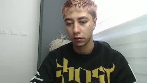 talhi_ online show from February 9, 1:46 pm