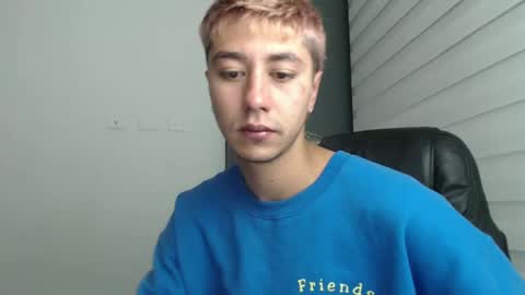 talhi_ online show from February 10, 9:47 am