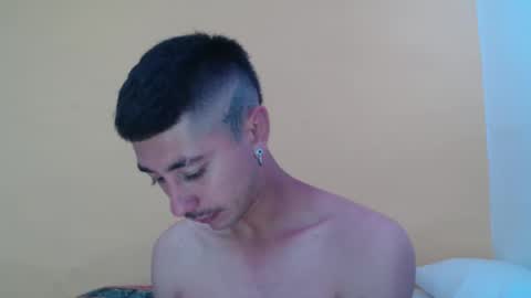 talhi_ online show from November 19, 7:19 am