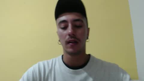 talhi_ online show from November 20, 2:01 am