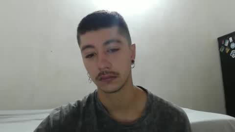 talhi_ online show from December 1, 6:13 pm