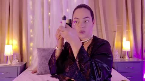 tali  online show from April 14, 7:09 pm