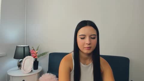 taliasensitive online show from October 4, 7:50 am