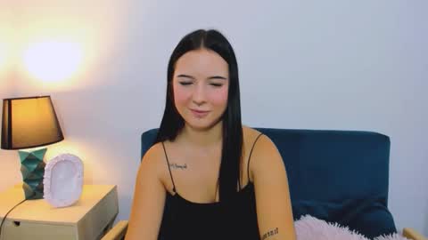 taliasensitive online show from November 3, 6:53 pm