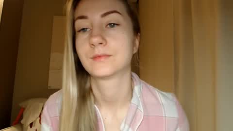  Kira  online show from February 4, 6:25 am