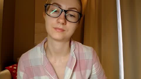  Kira  online show from March 1, 5:52 am