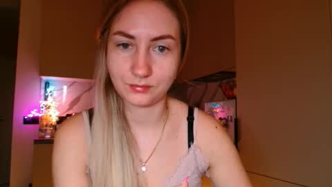  Kira  online show from February 18, 6:09 am