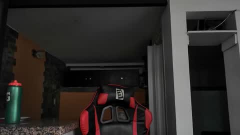 Snapshot of talktome4 chatting on January 11, 5:40 pm talktome4 online show from January 11, 5:40 pm