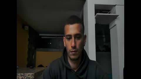 Snapshot of talktome4 chatting on June 7, 3:32 am talktome4 online show from June 7, 3:32 am