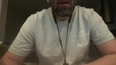 Aligator online show from April 21, 6:23 pm