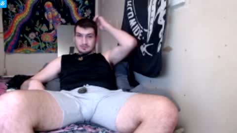 Snapshot of tallerandhandsomer chatting on January 11, 8:41 am tallerandhandsomer online show from January 11, 8:41 am