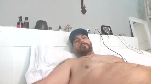 Snapshot of talllatino310 chatting on March 4, 8:27 pm talllatino310 online show from March 4, 8:27 pm