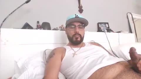 Snapshot of talllatino310 chatting on September 13, 9:14 pm talllatino310 online show from September 13, 9:14 pm