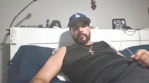 Snapshot of talllatino310 chatting on September 26, 9:35 am talllatino310 online show from September 26, 9:35 am