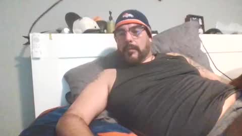 Snapshot of talllatino310 chatting on February 11, 8:58 pm talllatino310 online show from February 11, 8:58 pm