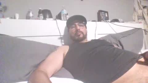 Snapshot of talllatino310 chatting on March 16, 5:44 am talllatino310 online show from March 16, 5:44 am