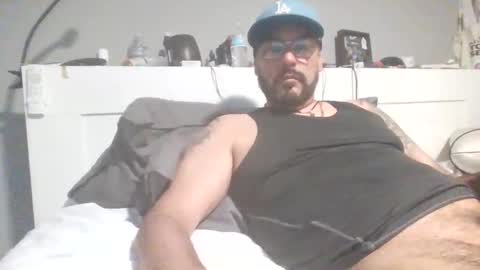 Snapshot of talllatino310 chatting on March 19, 7:23 am talllatino310 online show from March 19, 7:23 am