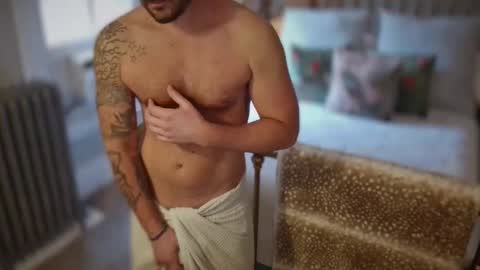 tallslimfit1 online show from February 22, 5:44 pm