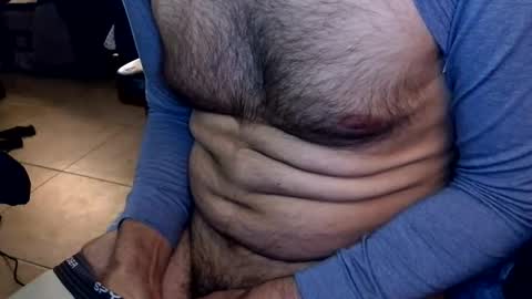 Snapshot of talltannhandsome chatting on December 21, 4:36 pm talltannhandsome online show from December 21, 4:36 pm