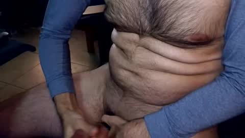 Snapshot of talltannhandsome chatting on January 13, 4:12 pm talltannhandsome online show from January 13, 4:12 pm