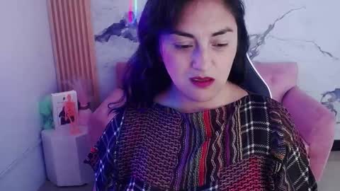 Snapshot of tamara_ch1 chatting on October 19, 3:18 am tamara_ch1 online show from October 19, 3:18 am