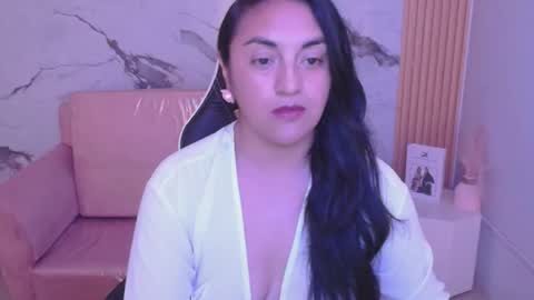 Snapshot of tamara_ch1 chatting on December 14, 3:56 am tamara_ch1 online show from December 14, 3:56 am