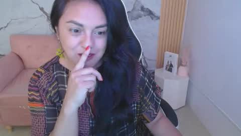 tamara_ch1 online show from December 17, 3:34 am