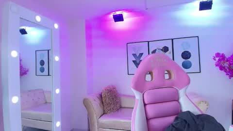 Tamara online show from March 15, 4:13 pm