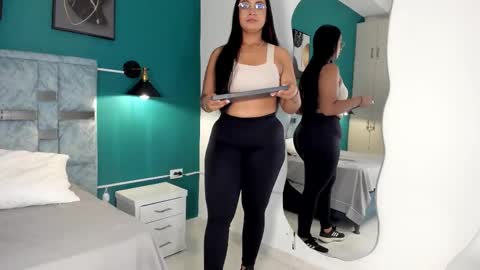 tamaraa online show from December 15, 12:20 pm