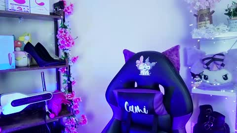 Cami 3 online show from February 20, 5:12 am