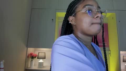 Tami online show from March 25, 7:42 pm