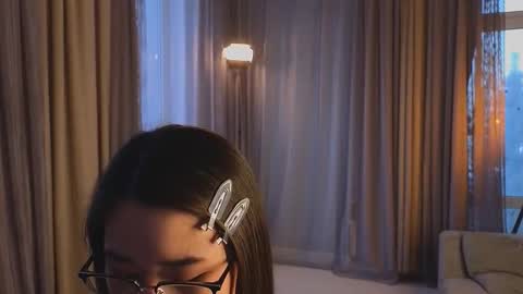 Mio online show from March 2, 1:07 pm