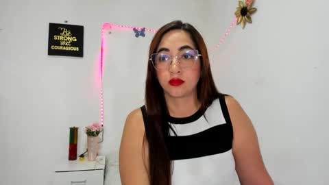 TamiDesire online show from April 24, 6:21 pm