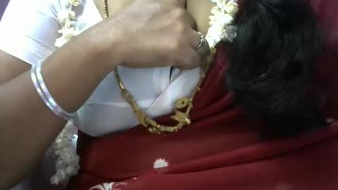 Snapshot of tamil_rathi chatting on November 8, 5:01 pm tamil_rathi online show from November 8, 5:01 pm