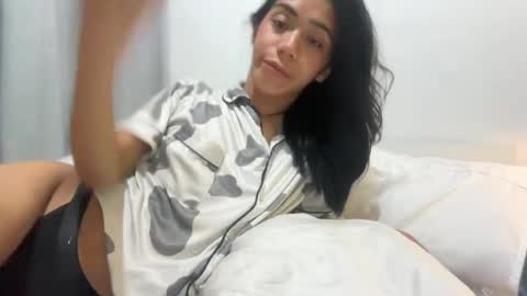 Snapshot of tamira_sassyqueen chatting on July 20, 11:56 am Kylie online show from July 20, 11:56 am