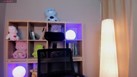 Snapshot of tammy_bellini_ chatting on July 7, 12:42 pm tammy_bellini_ online show from July 7, 12:42 pm