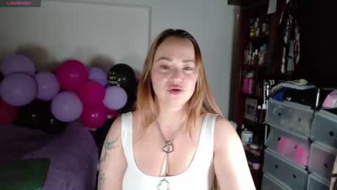 Tammy Parker online show from June 13, 9:18 am