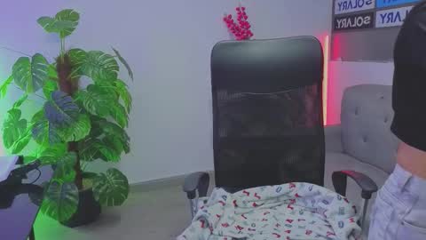 tammy_thompson_ online show from December 18, 9:59 am